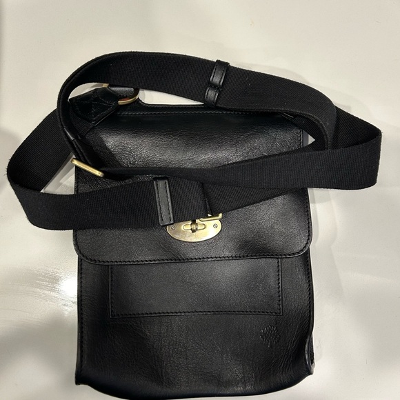 Mulberry Antony small crossbody in very good condition. Please see all fotos. - Picture 3 of 15